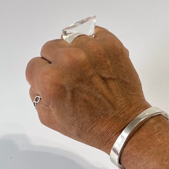 Size 5.5 Lucite Ring Chunky Clear Flat Top Statement Unisex Acrylic Jewelry - Picture 6 of 12